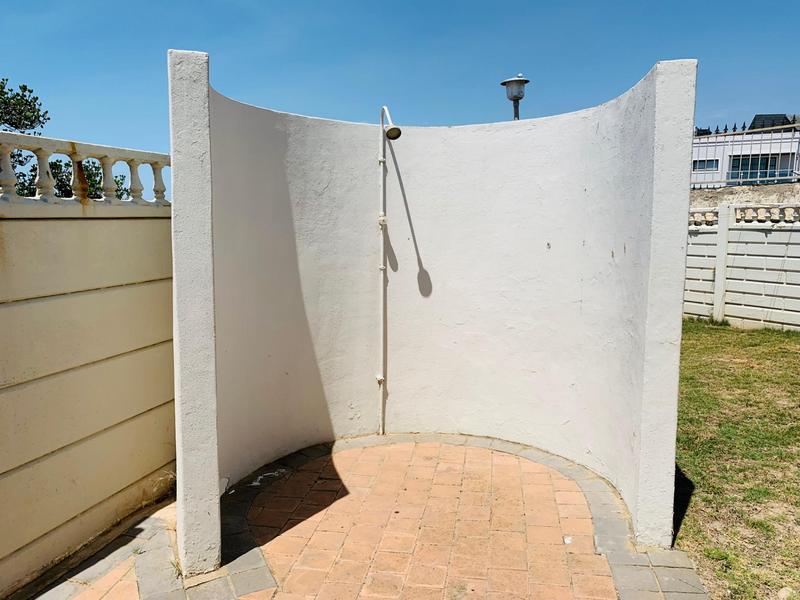 5 Bedroom Property for Sale in Ferreira Town Eastern Cape